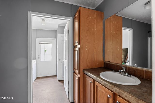 109 Daniel Lane, Elizabethton, TN 37643