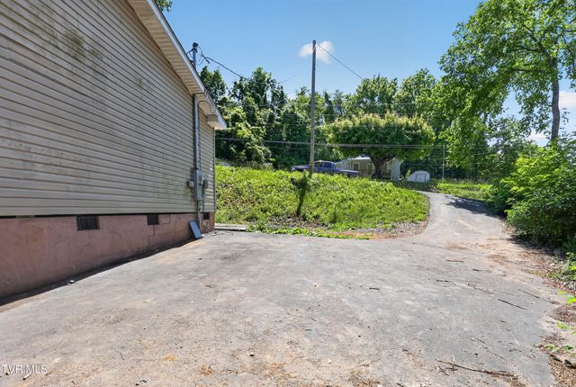 109 Daniel Lane, Elizabethton, TN 37643