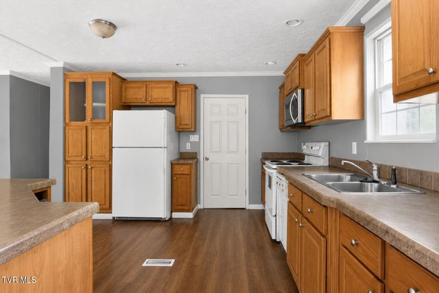 109 Daniel Lane, Elizabethton, TN 37643