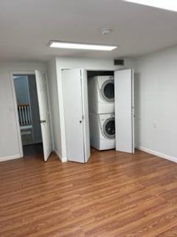 130 N 11th Street, Newark, OH 43055