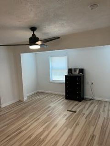 130 N 11th Street, Newark, OH 43055