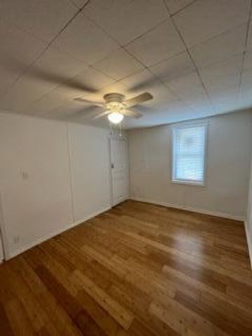 130 N 11th Street, Newark, OH 43055