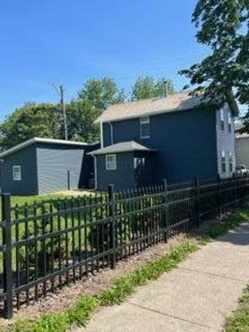 130 N 11th Street, Newark, OH 43055