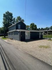 130 N 11th Street, Newark, OH 43055