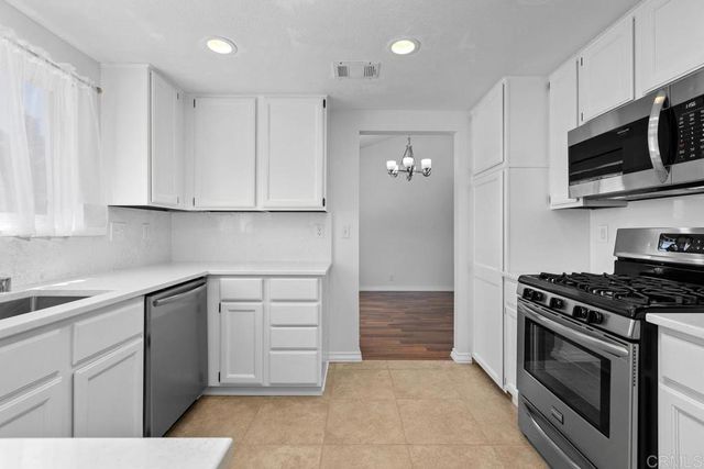 1205 Shay Place, Escondido, CA 92026