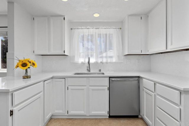 1205 Shay Place, Escondido, CA 92026