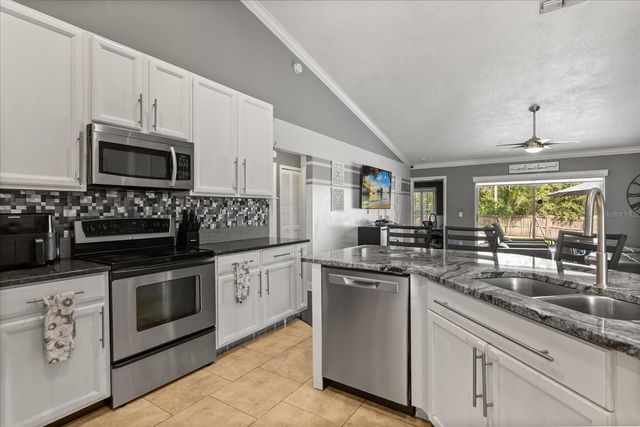 4021 EAGLE FEATHER DRIVE, Orlando, FL 32829