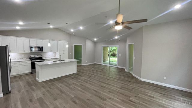 1021 Horseshoe Falls Drive, Lebanon, OH 45036