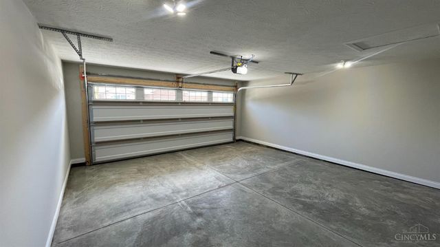 1021 Horseshoe Falls Drive, Lebanon, OH 45036