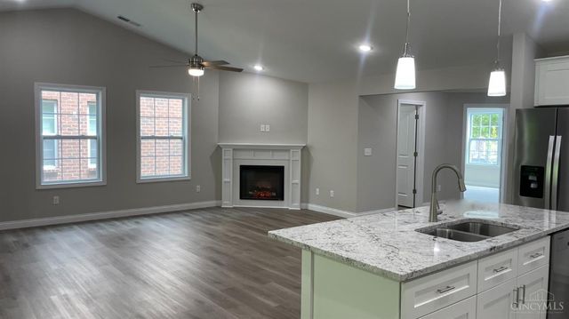 1021 Horseshoe Falls Drive, Lebanon, OH 45036