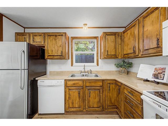 214 Poppy St, Golden, CO 80401