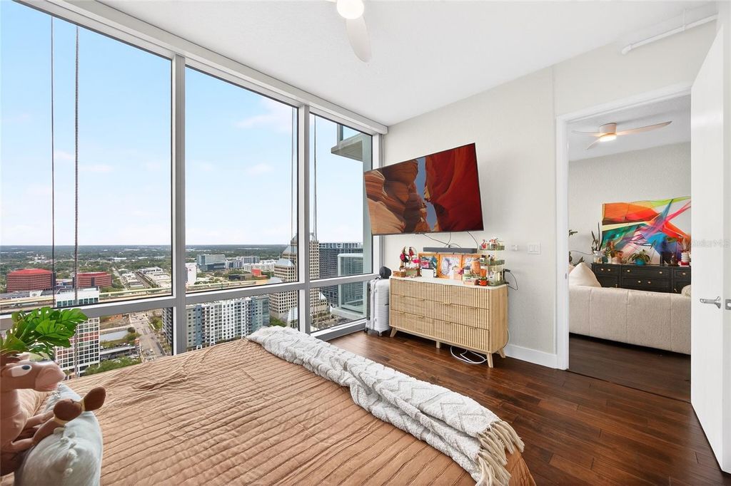 Image 17 of property listing at 150 E ROBINSON STREET 3106, Orlando, FL 32801