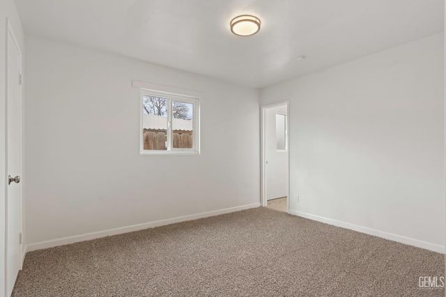 1208 Castaic Avenue, Bakersfield, CA 93308