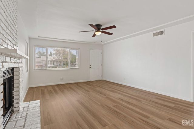 1208 Castaic Avenue, Bakersfield, CA 93308