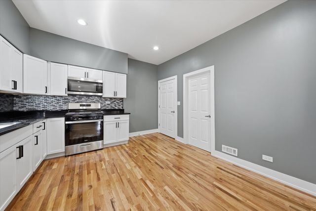 11940 S Yale Avenue, Chicago, IL 60628