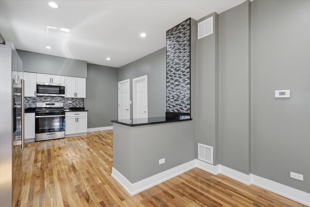 11940 S Yale Avenue, Chicago, IL 60628