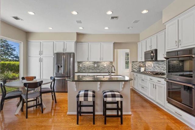 2865 Rancho Rio Chico, Carlsbad, CA 92009
