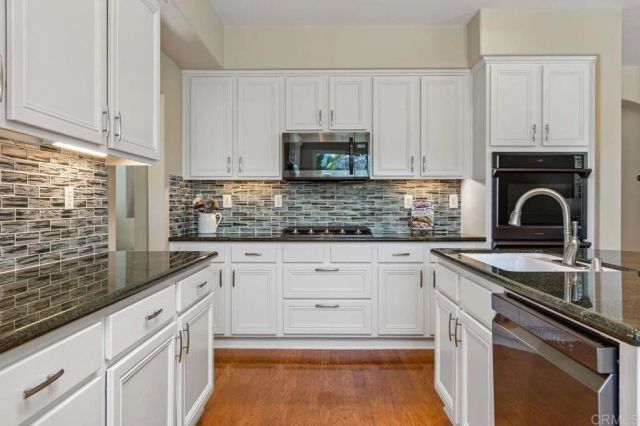 2865 Rancho Rio Chico, Carlsbad, CA 92009