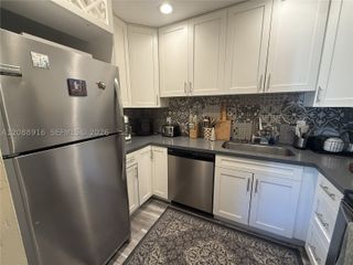 7823 Miller Dr C207, Miami, FL 33155