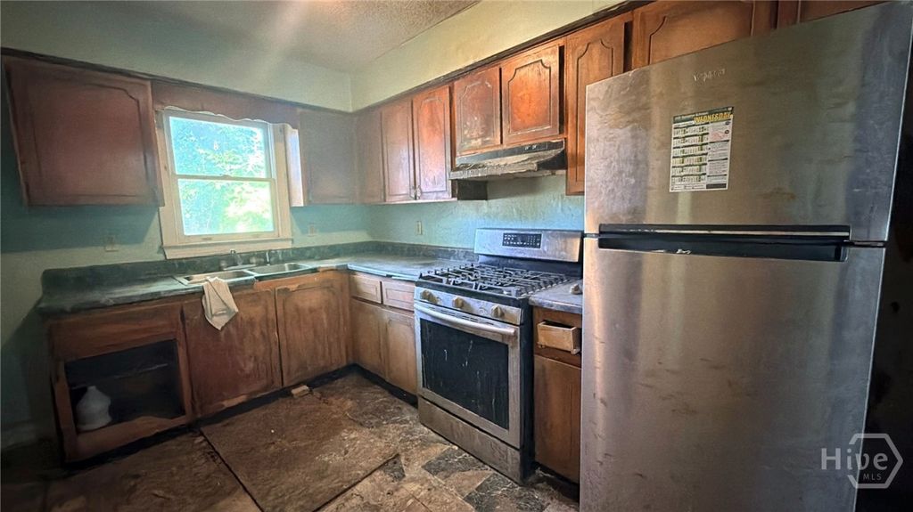 Image 14 of property listing at 1707 Le Grand Street, Savannah, GA 31401