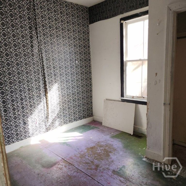 Image 17 of property listing at 1707 Le Grand Street, Savannah, GA 31401
