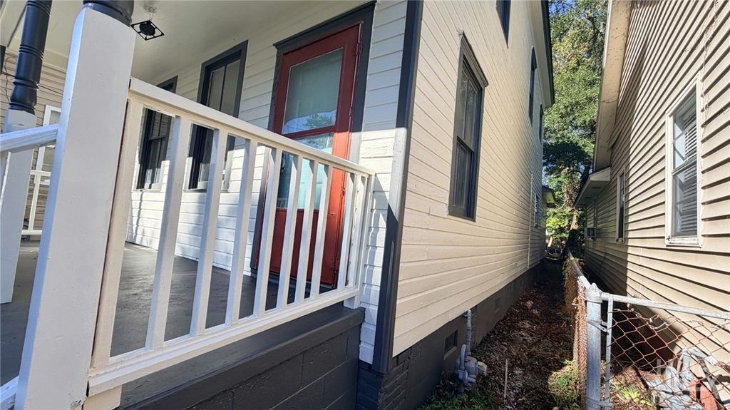 Image 3 of property listing at 1707 Le Grand Street, Savannah, GA 31401