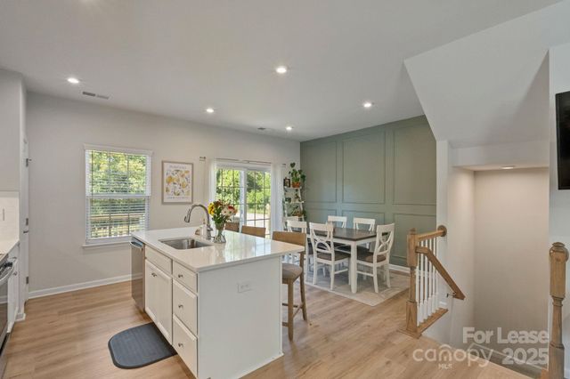 4113 Edenborn Lane, Charlotte, NC 28208