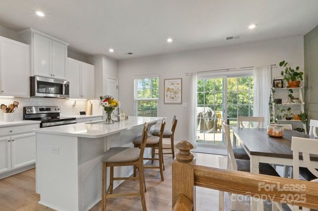 4113 Edenborn Lane, Charlotte, NC 28208