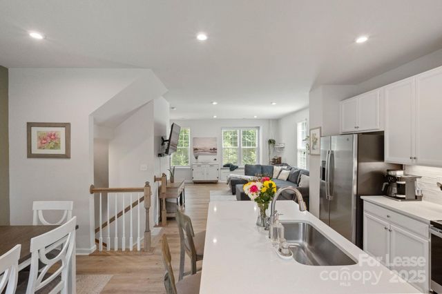 4113 Edenborn Lane, Charlotte, NC 28208