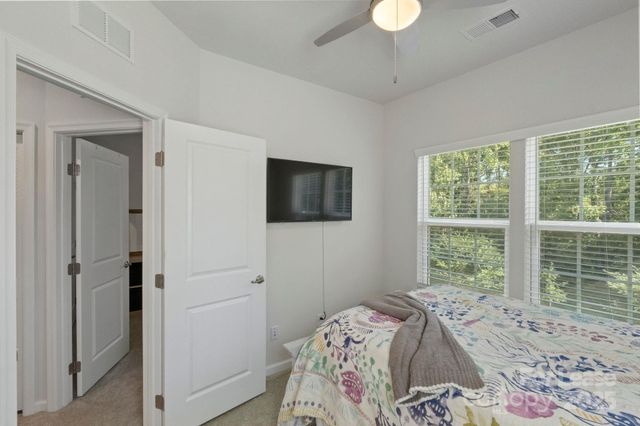 4113 Edenborn Lane, Charlotte, NC 28208