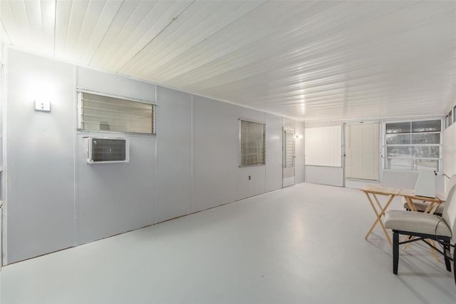 2142 SE 185TH TERRACE, Silver Springs, FL 34488