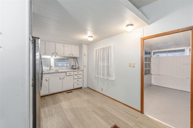 2142 SE 185TH TERRACE, Silver Springs, FL 34488