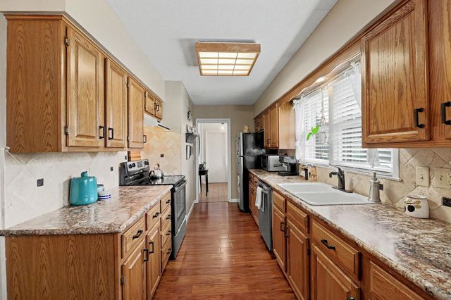 6202 E Beachy, Wichita, KS 67208