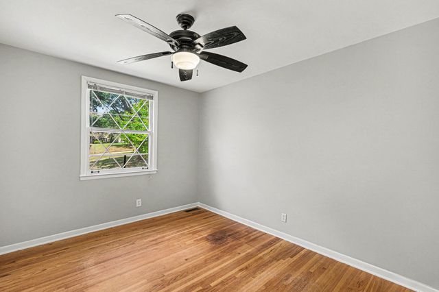 246 Sterling Rd, Hendersonville, TN 37075