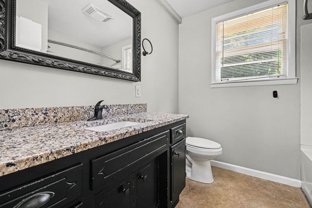 246 Sterling Rd, Hendersonville, TN 37075