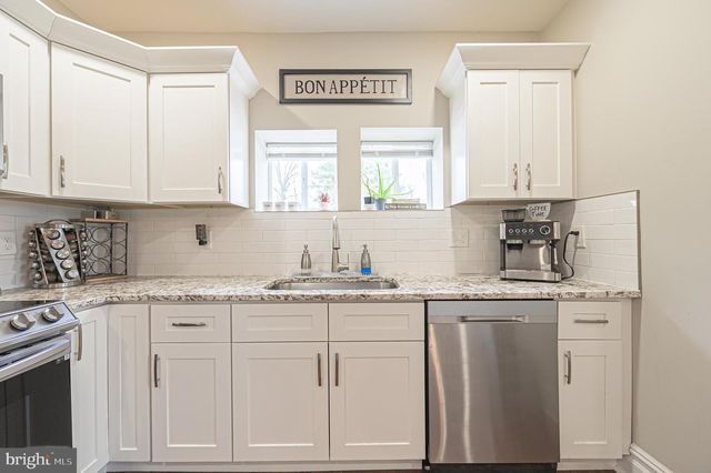 238 LINCOLN AVE, Mount Holly, NJ 08060
