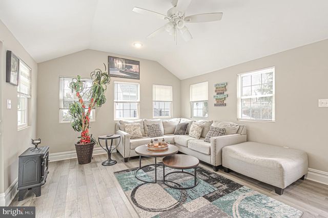 238 LINCOLN AVE, Mount Holly, NJ 08060