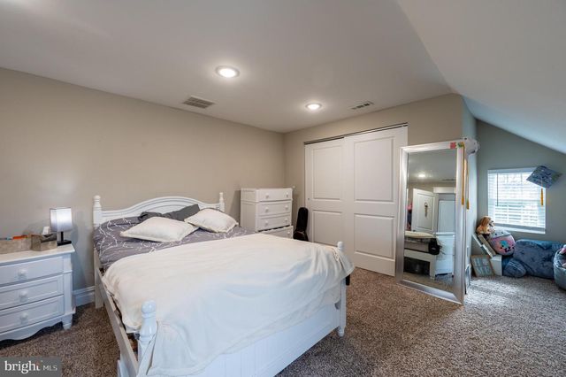 238 LINCOLN AVE, Mount Holly, NJ 08060