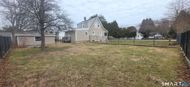 74 Clark Lane, Waterford, CT 06385