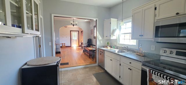 74 Clark Lane, Waterford, CT 06385