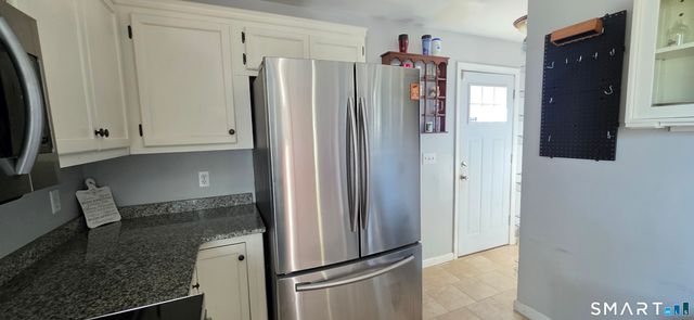 74 Clark Lane, Waterford, CT 06385