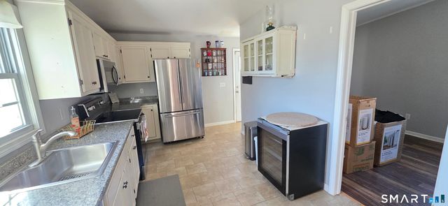 74 Clark Lane, Waterford, CT 06385