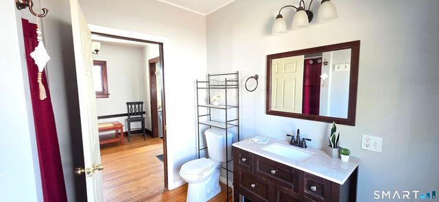 74 Clark Lane, Waterford, CT 06385