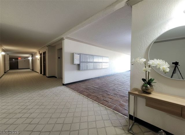 750 South Royal Crest Circle 342, Las Vegas, NV 89169