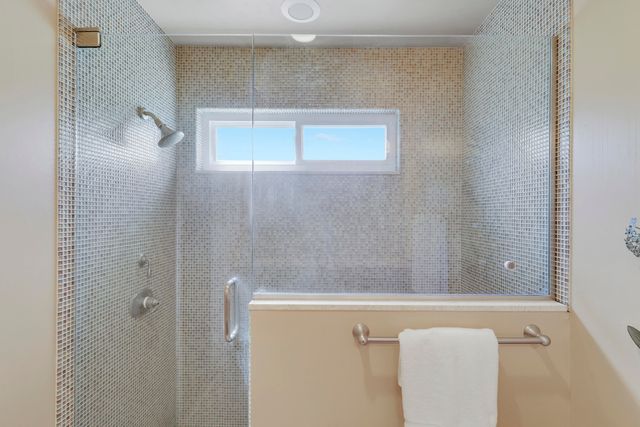 856 Country Club Drive, North Palm Beach, FL 33408