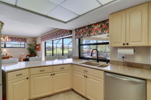 856 Country Club Drive, North Palm Beach, FL 33408