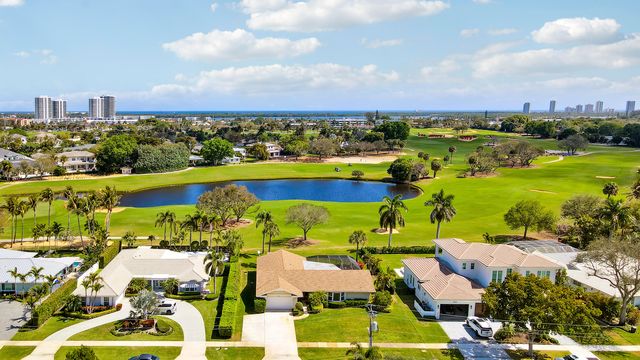 856 Country Club Drive, North Palm Beach, FL 33408