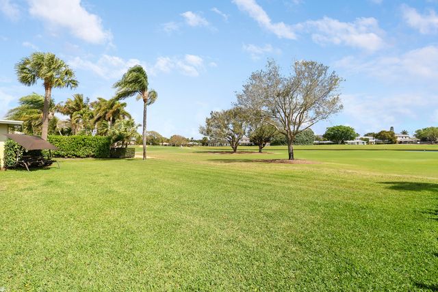 856 Country Club Drive, North Palm Beach, FL 33408