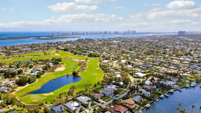 856 Country Club Drive, North Palm Beach, FL 33408