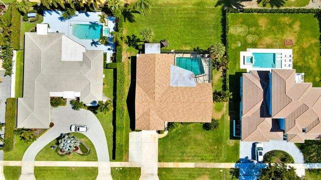 856 Country Club Drive, North Palm Beach, FL 33408